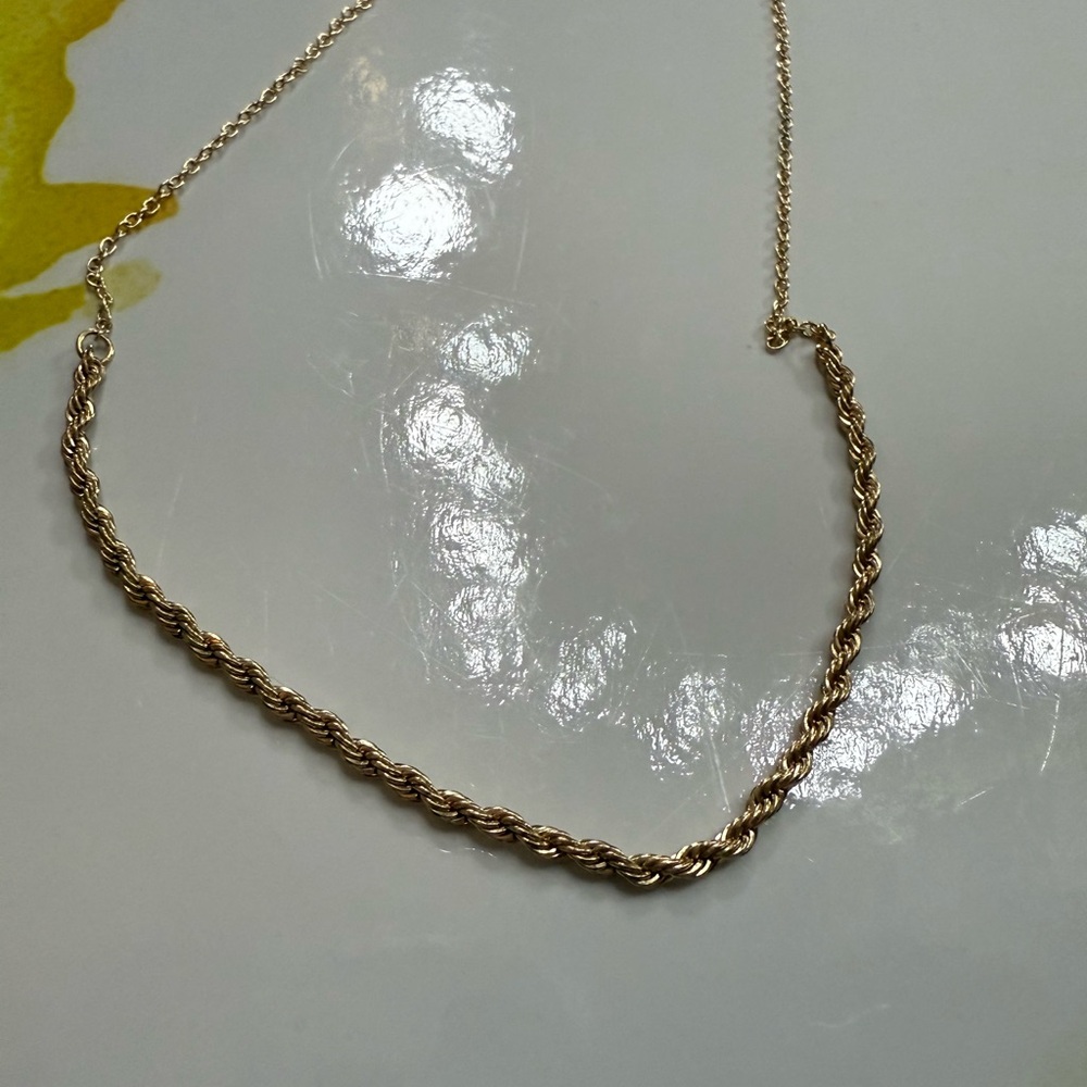 Elegant Gold Rope Chain Necklace